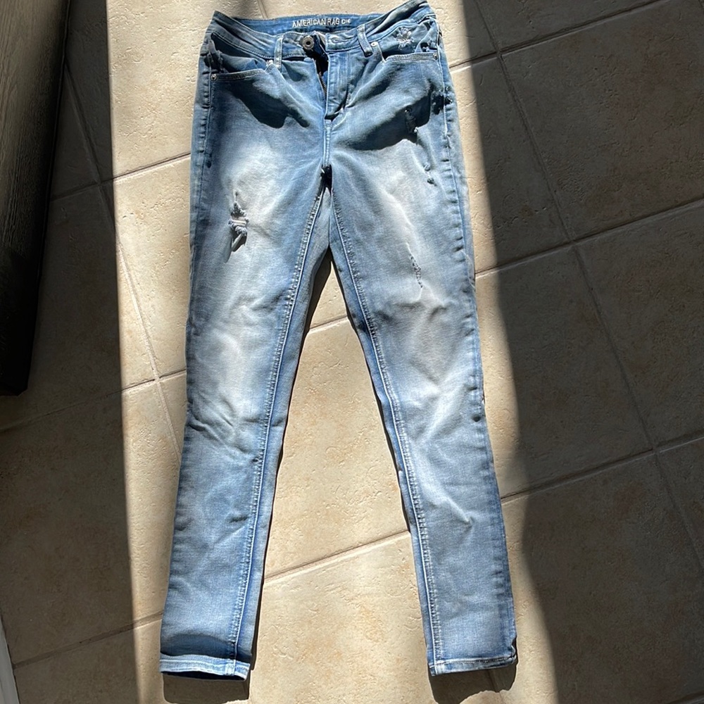 American rag skinny distressed jeans size 1